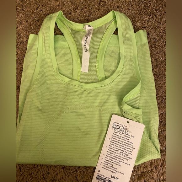 lululemon athletica Tops - BNWT Lulu lemon swiftly tech racerback 2.0 in size 0 lime green